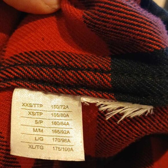 ROOTS Park Woman's Plaid Shirt Red & Black Flannel Button Down  XS - Picture 12 of 12